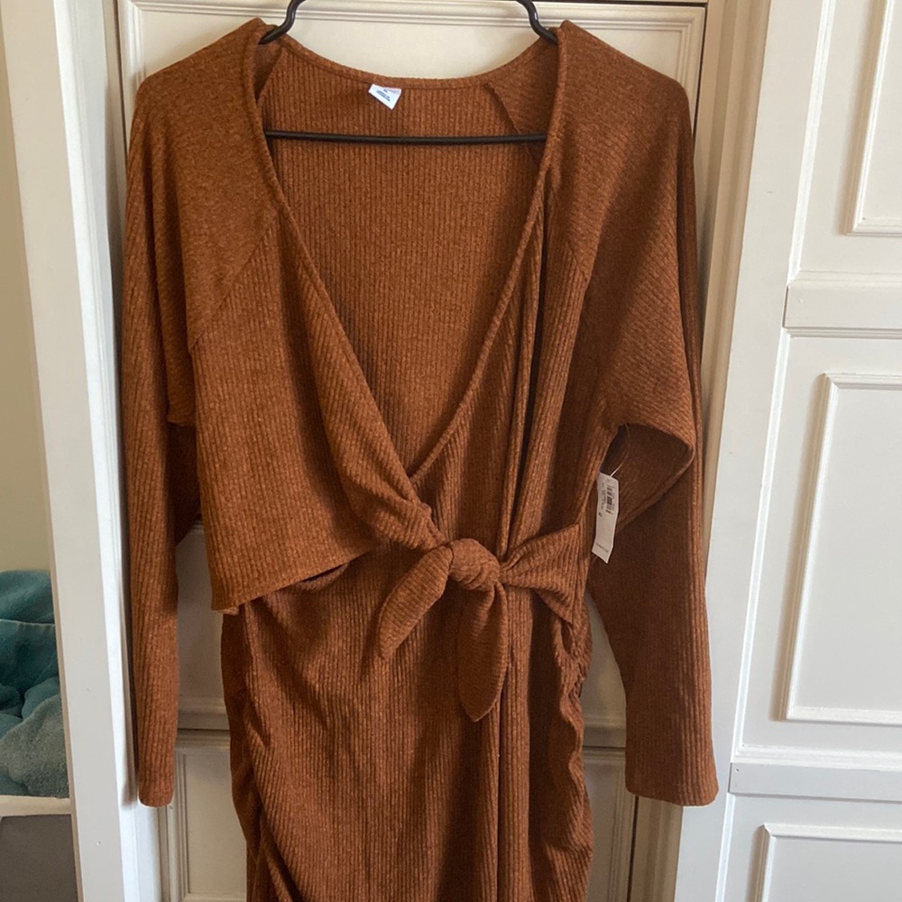 Brand new maternity wrap dress
